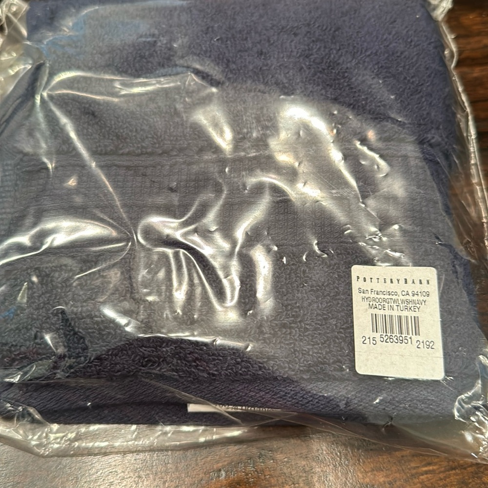 Brand new set of 2 Pottery Barn wash cloths